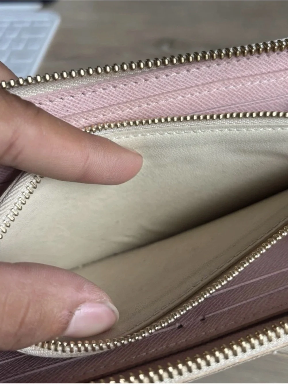 Louis Vuitton Damier Azur Zippy Zip Around Long Wallet White Pink Inner